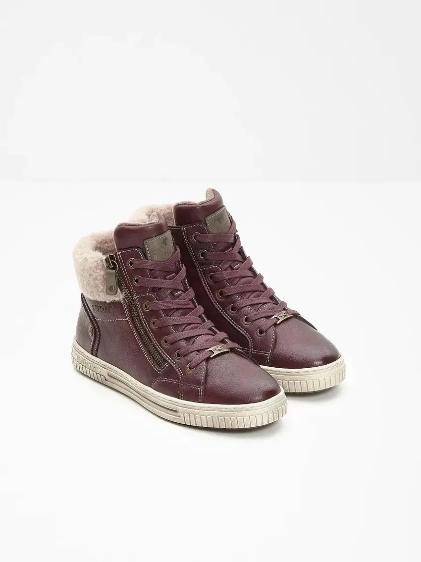 SNEAKERSY Z FUTERKIEM