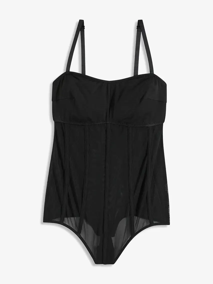 BODY ZE STRINGAMI