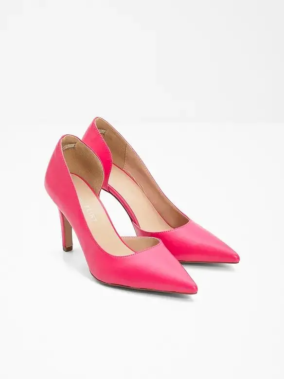 BUTY NA OBCASIE