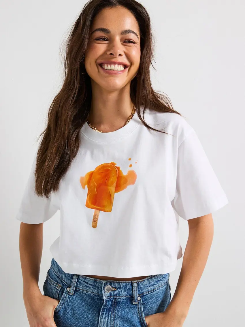 MOSCHINO JEANS KRÓTKI DAMSKI T-SHIRT Z NSDRUKIEM