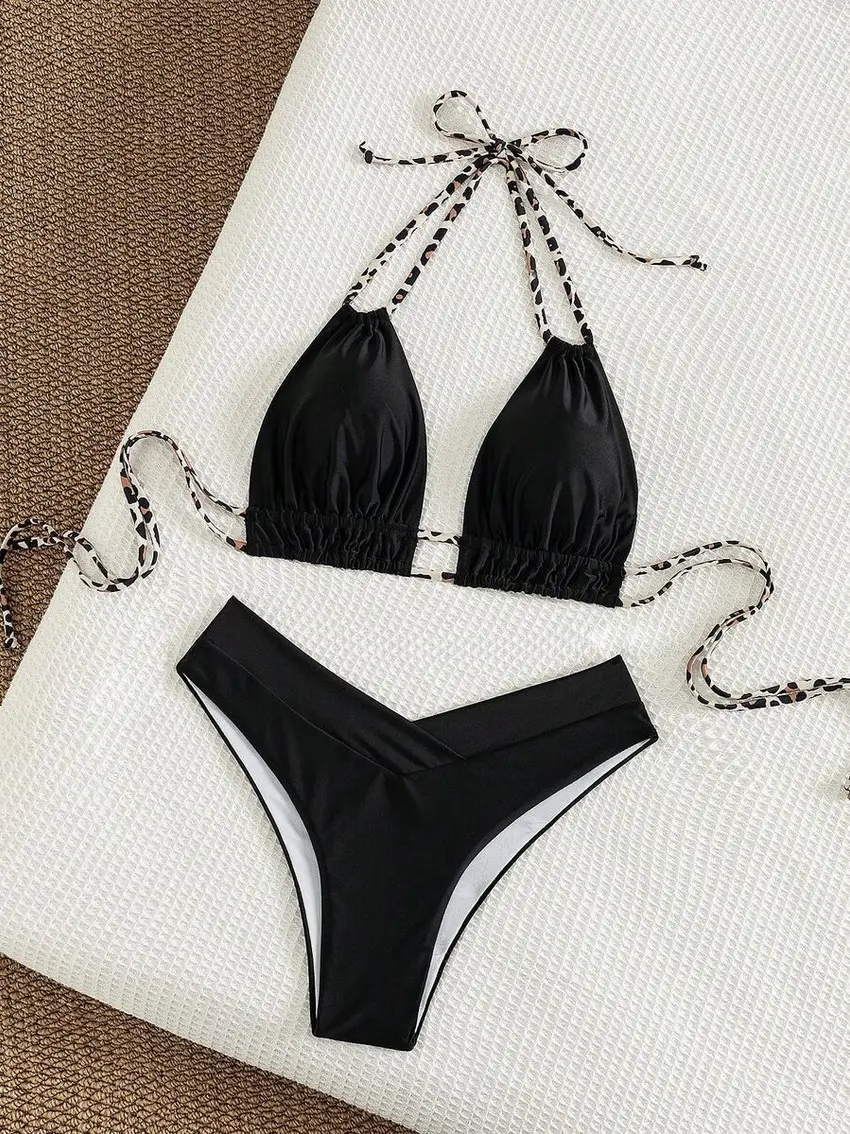 BIUSTONOSZ BIKINI Z WIĄZANIEM GÓRA