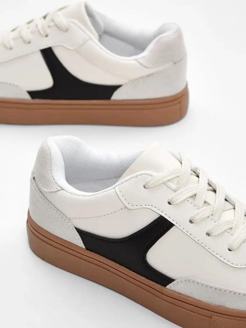 TRAMPKI DZIECIĘCE SNEAKERSY