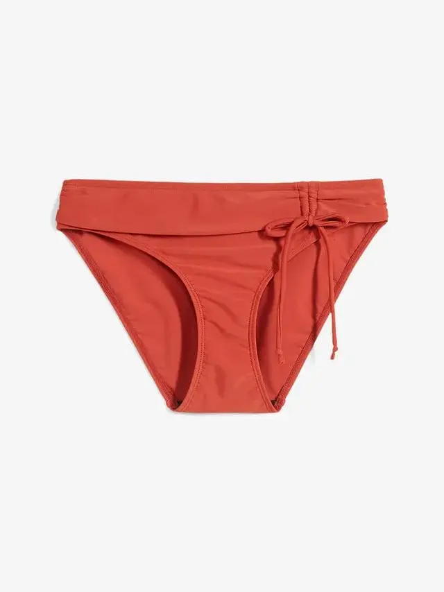 DÓŁ OD BIKINI