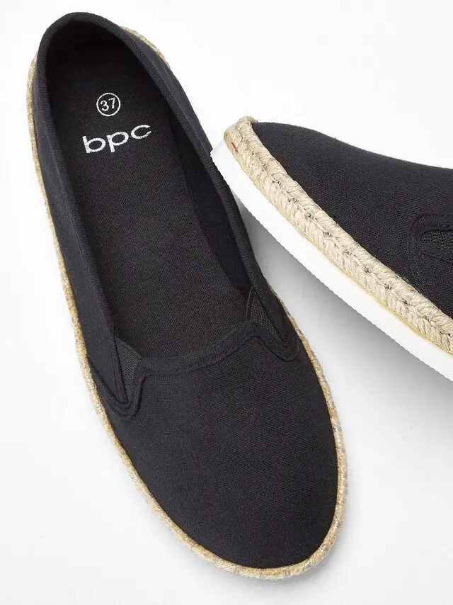 ESPADRYLE DAMSKIE NA PŁASKIEJ PODESZWIE