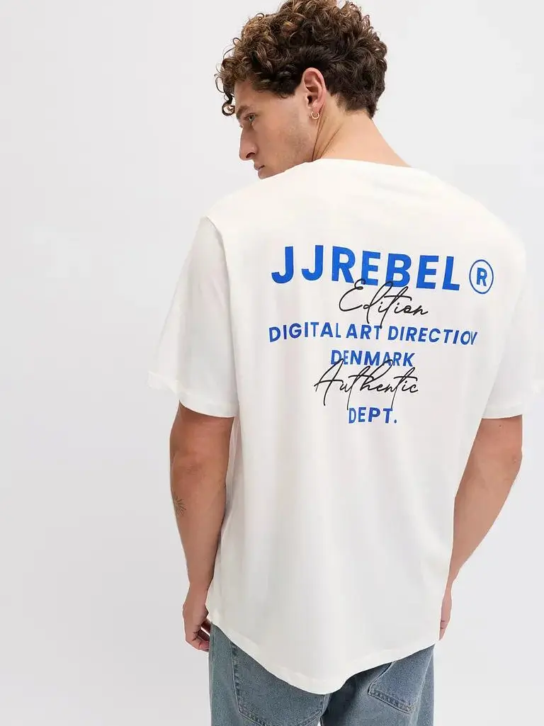 T-SHIRT Z NADRUKIEM