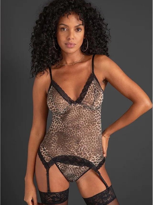 GORSET ZE STRINGAMI