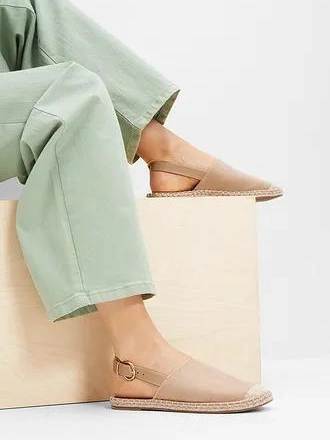 ESPADRYLE Z ODKRYTYĄ PIĘTĄ