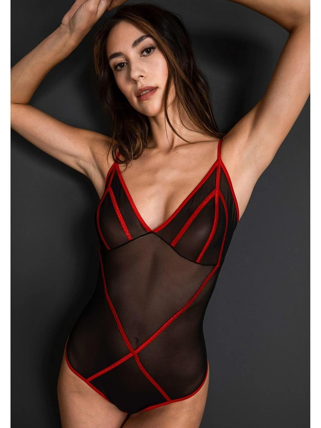 CZARNE BODY Z SIATECZKI
